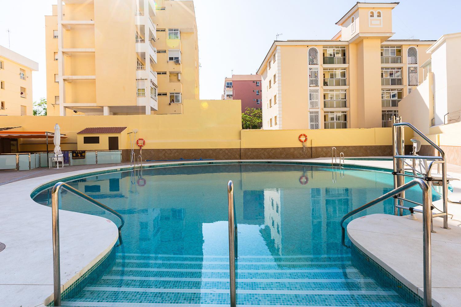 Ver952 - Vistas Mar Y Piscina, Wifi, Playa 600 Metros, Centro 150 Metros Torremolinos Eksteriør bilde